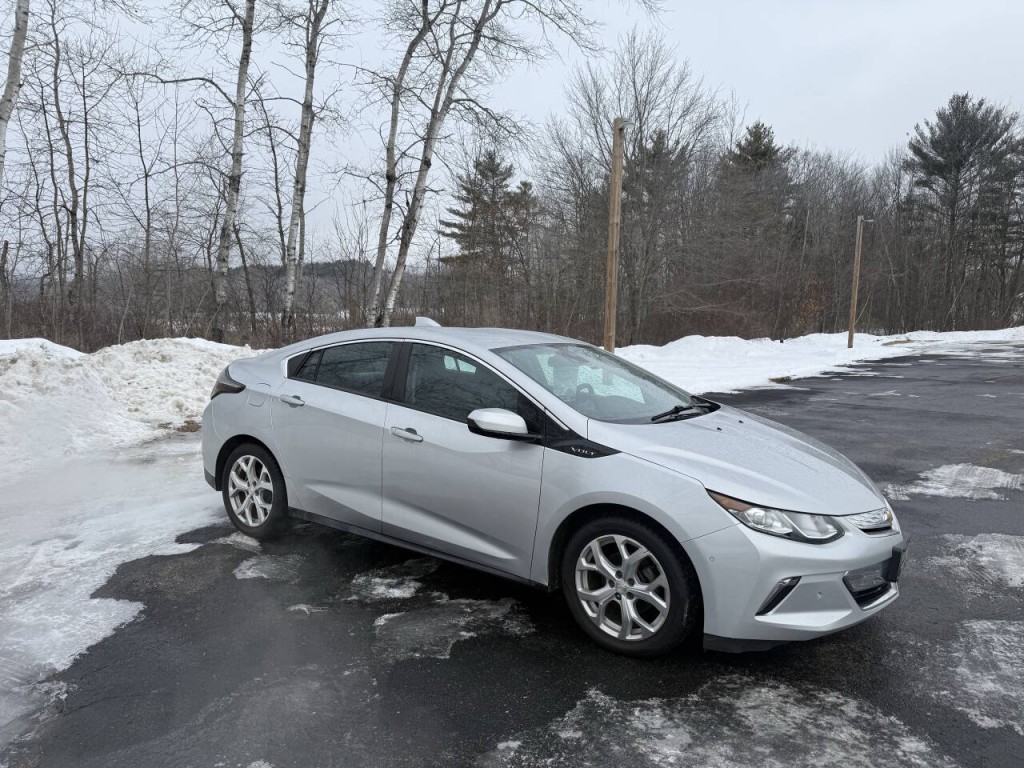 2017 Chevrolet Volt Image 3