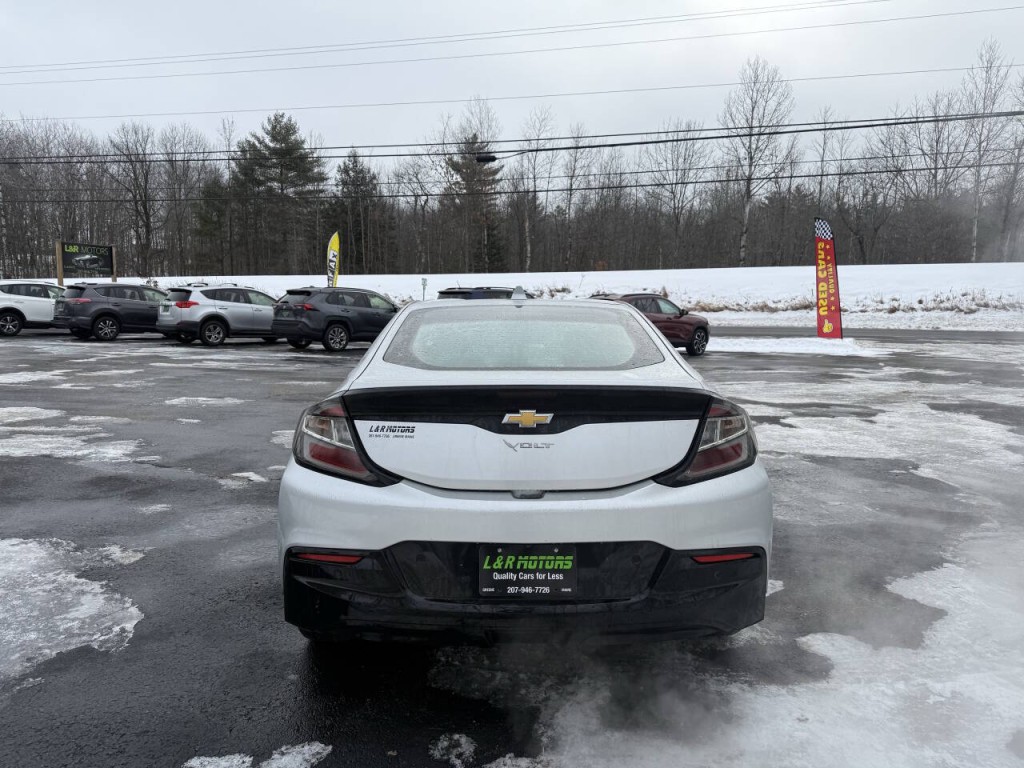 2017 Chevrolet Volt Image 4