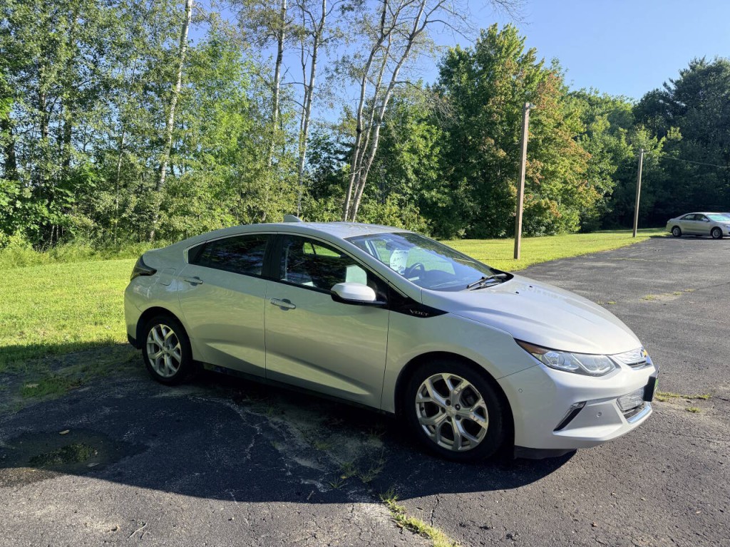 2017 Chevrolet Volt Image 5