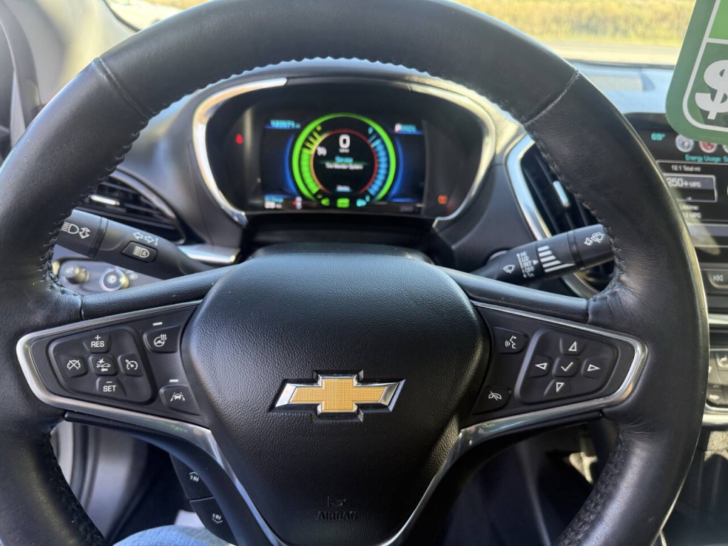 2017 Chevrolet Volt Image 11
