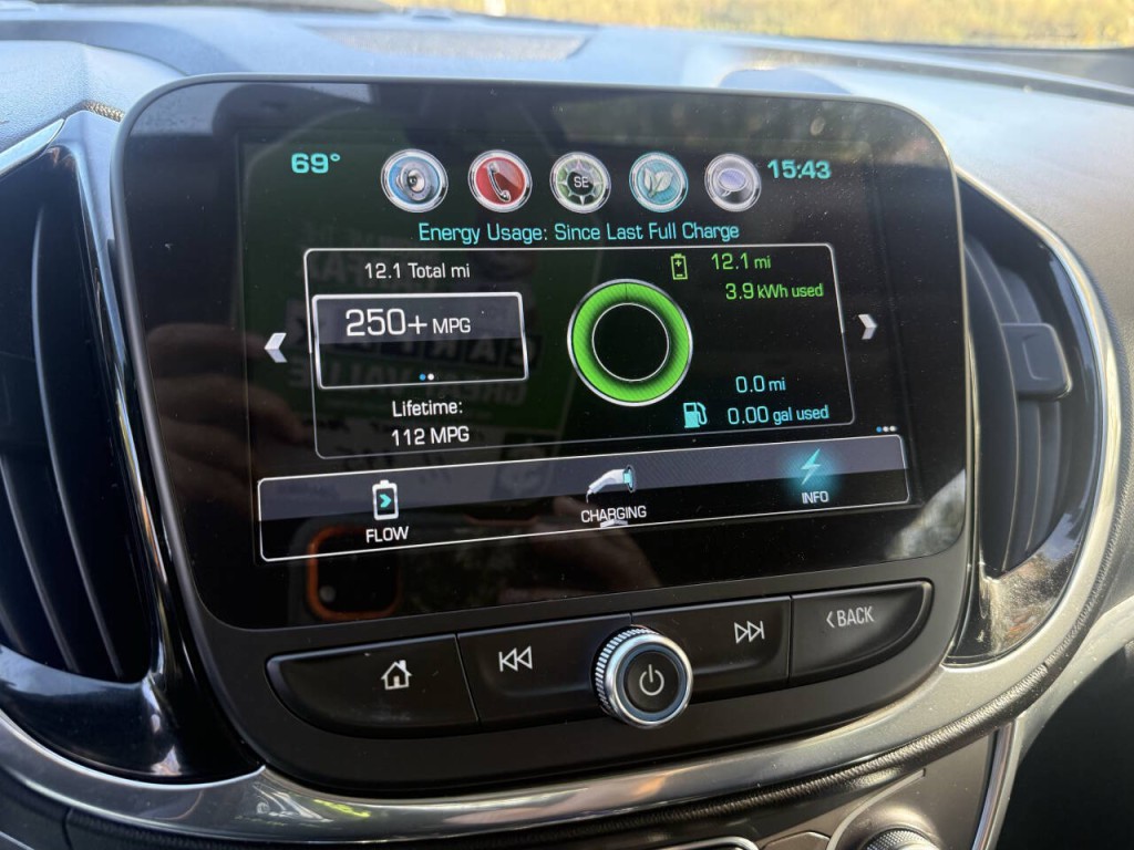 2017 Chevrolet Volt Image 16