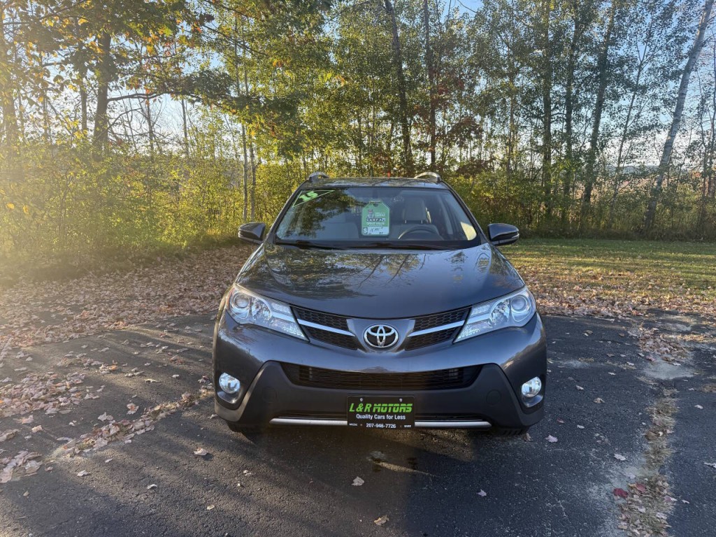 2015 Toyota Rav4 Image 1