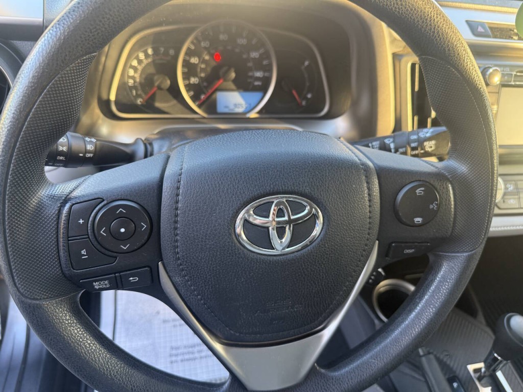2015 Toyota Rav4 Image 8