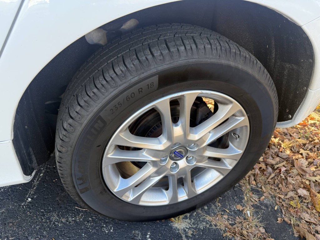 2015 Volvo XC60 Image 5