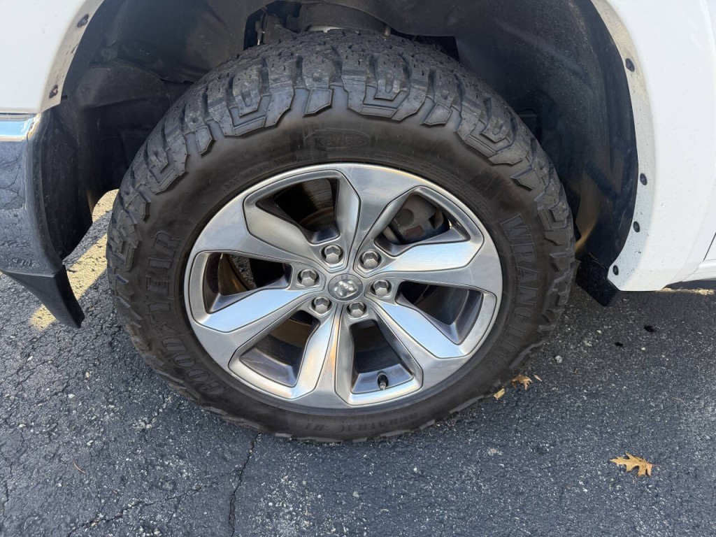 2019 RAM 1500 Image 4