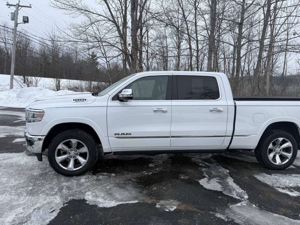 2019 RAM 1500 Image 3