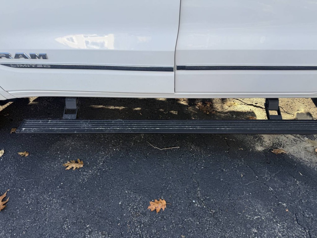 2019 RAM 1500 Image 7