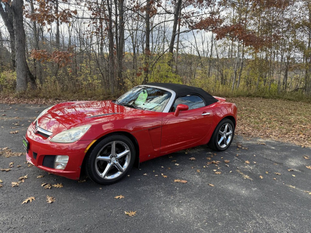 2007 Saturn Sky Image 2