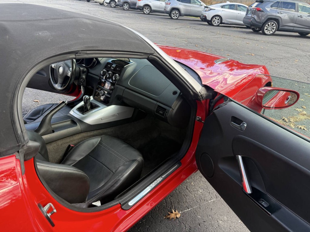 2007 Saturn Sky Image 9