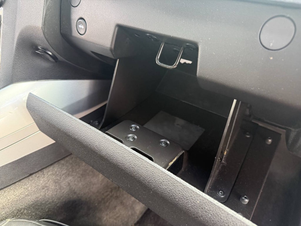 2007 Saturn Sky Image 11