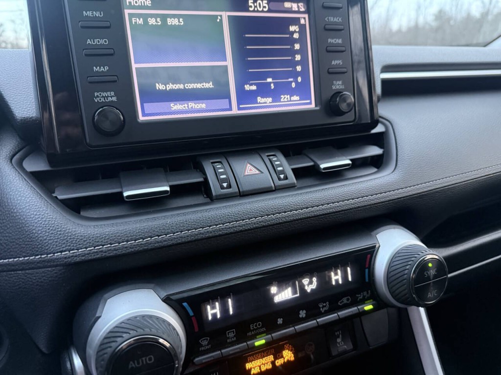 2019 Toyota Rav4 Image 9