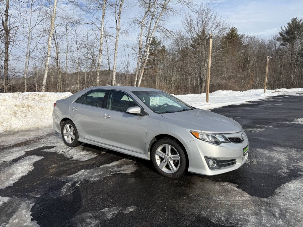 2014 Toyota Camry Image 4