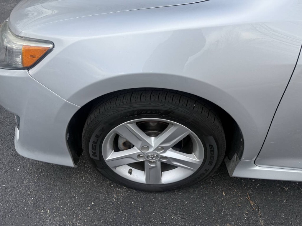 2014 Toyota Camry Image 7