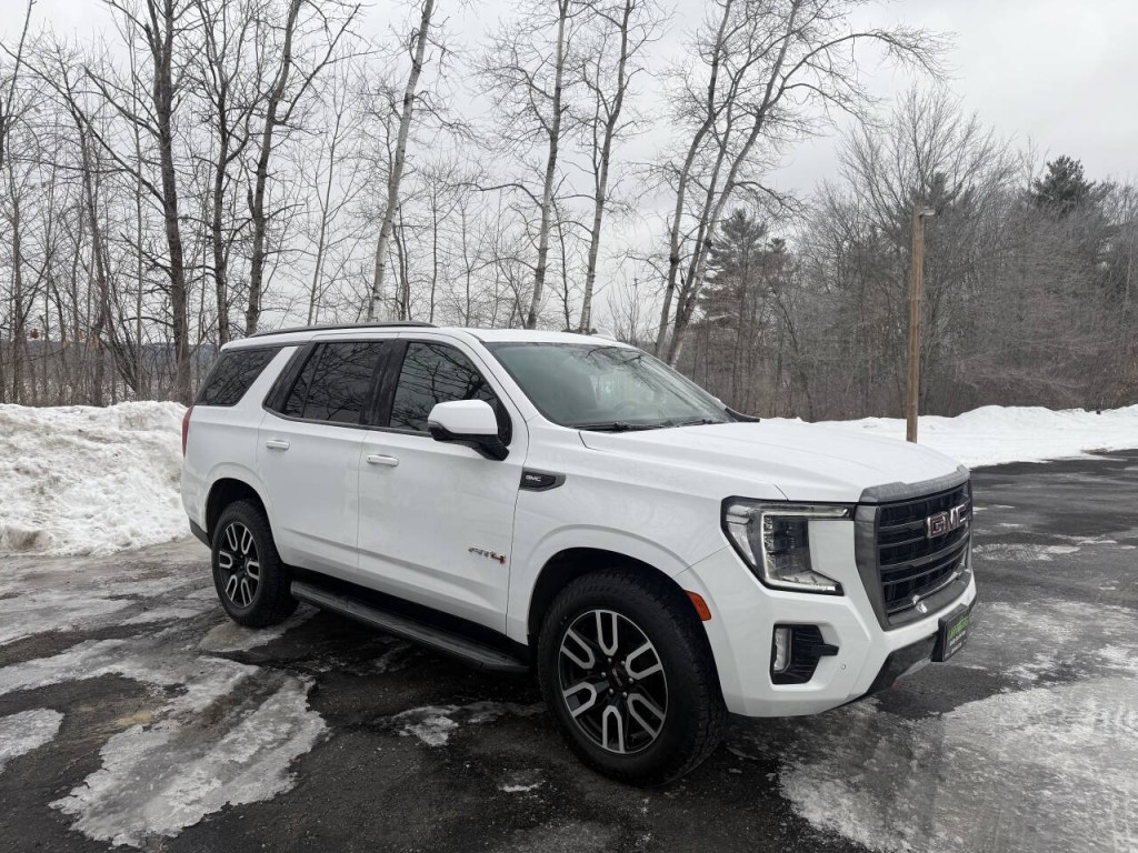 2021 GMC Yukon Image 3