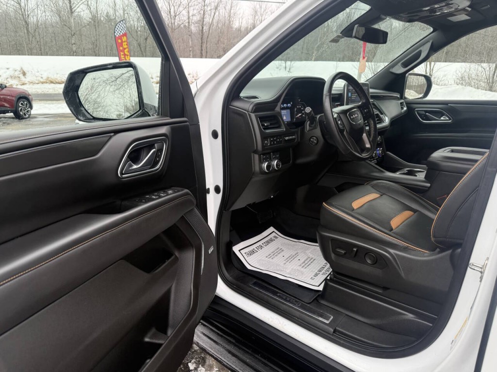 2021 GMC Yukon Image 7