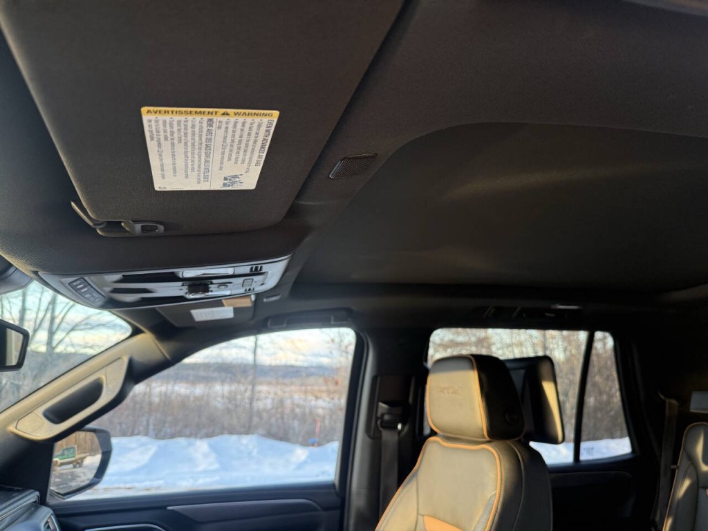 2021 GMC Yukon Image 12