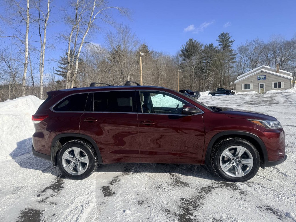 2017 Toyota Highlander Image 5