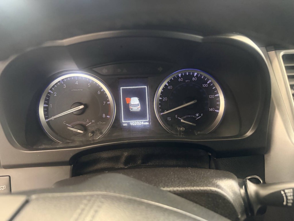 2017 Toyota Highlander Image 10