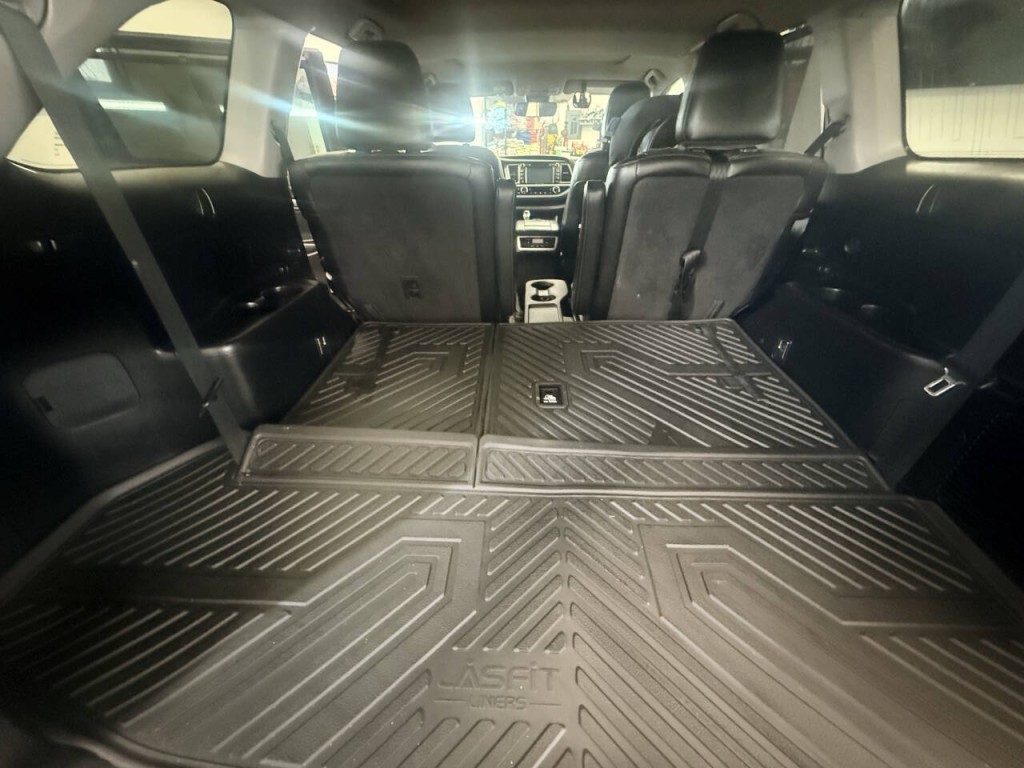 2017 Toyota Highlander Image 21