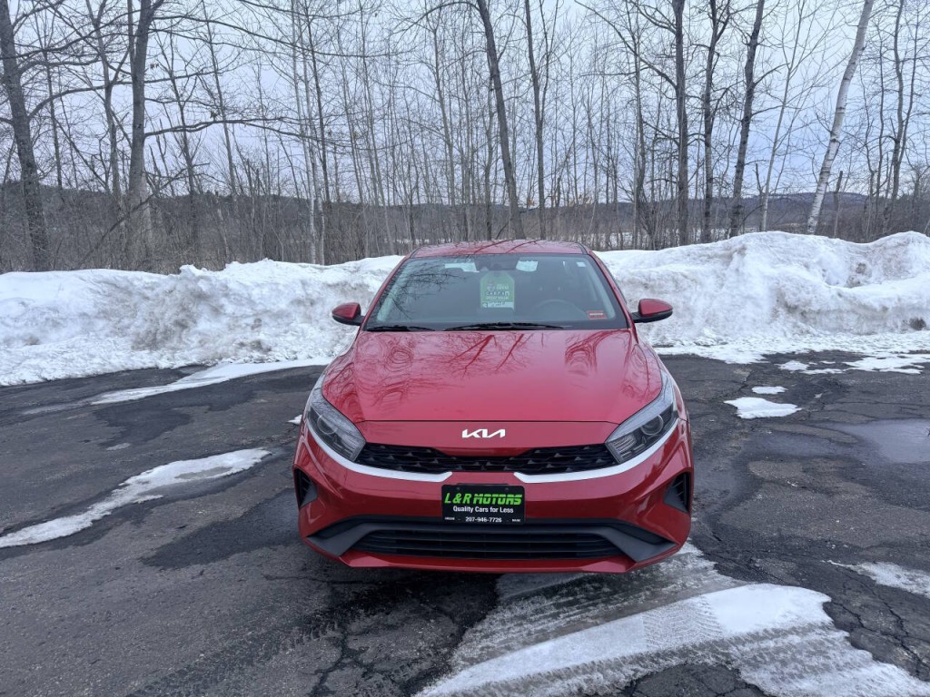 2023 Kia Forte Image 1
