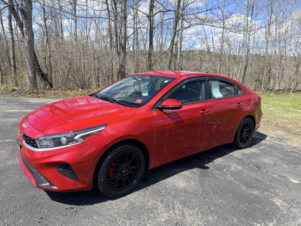 2023 Kia Forte Image 2