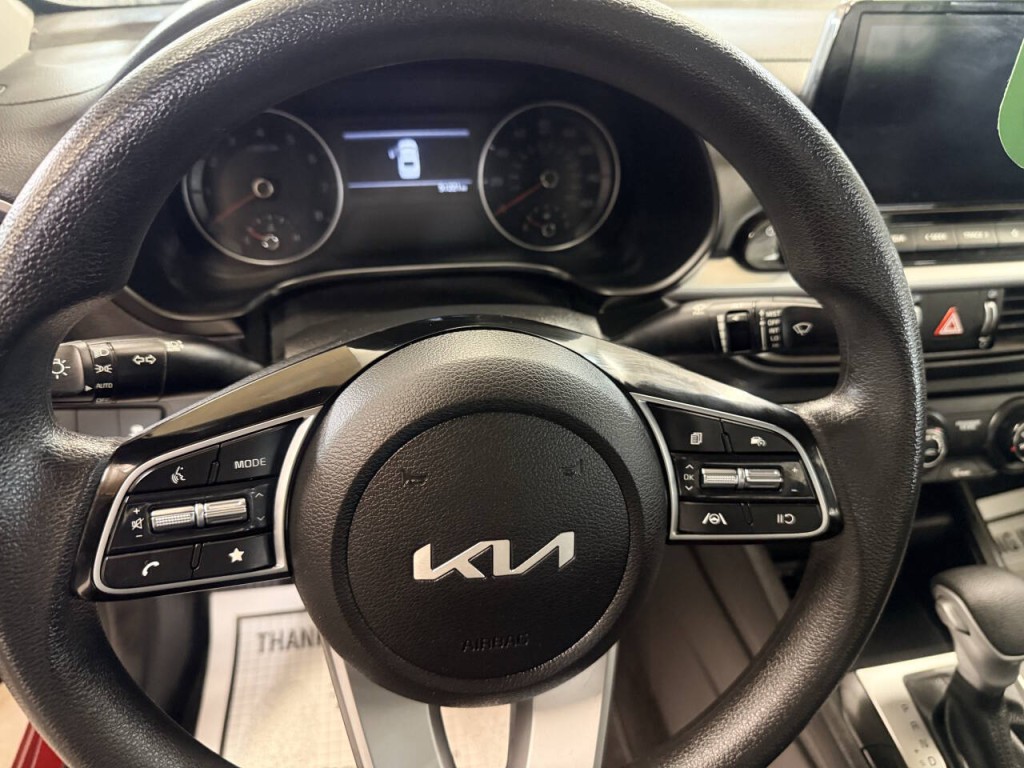 2023 Kia Forte Image 7