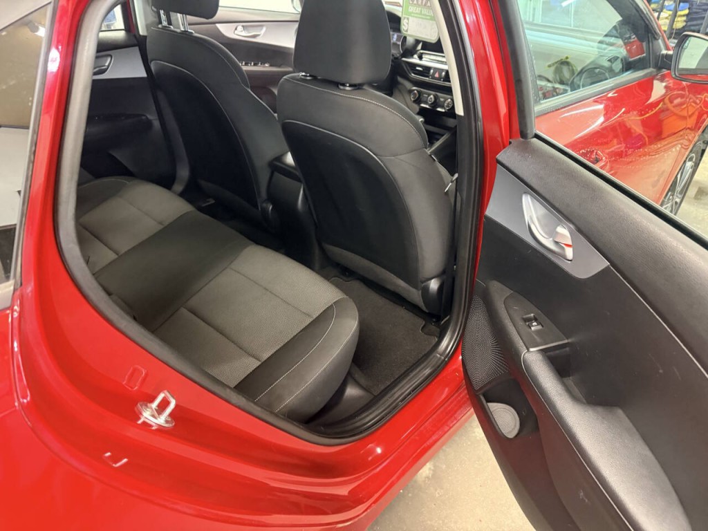 2023 Kia Forte Image 12