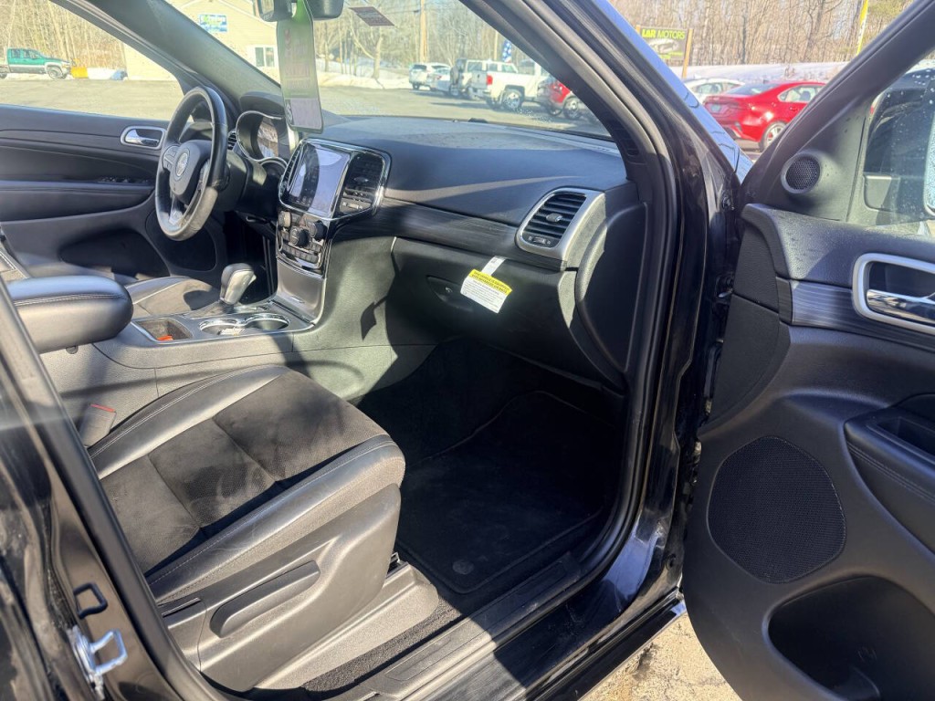 2019 Jeep Grand Cherokee Image 12