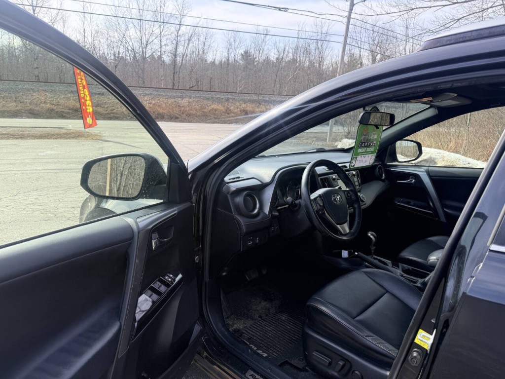 2016 Toyota Rav4 Image 9