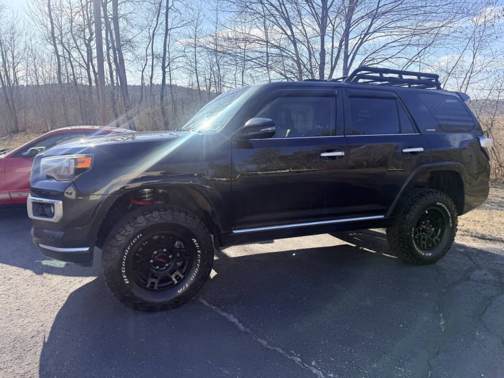 2015 Toyota 4Runner Image 3