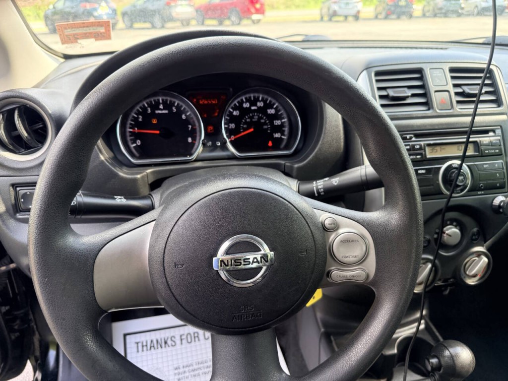 2012 Nissan Versa Image 8