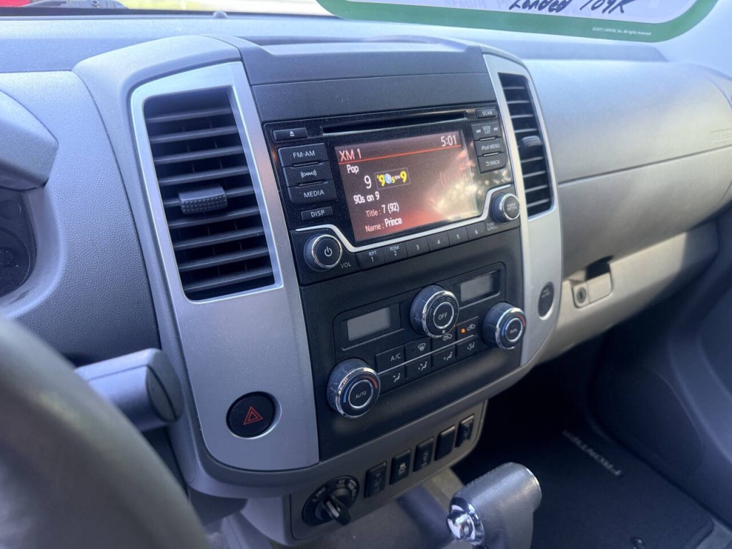 2017 Nissan Frontier Image 10