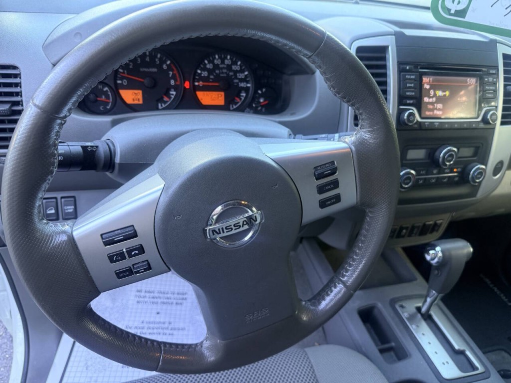 2017 Nissan Frontier Image 11