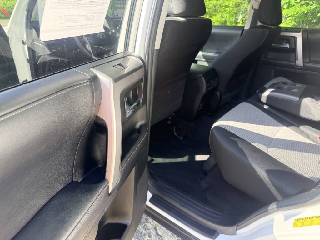2019 Toyota 4Runner Image 13
