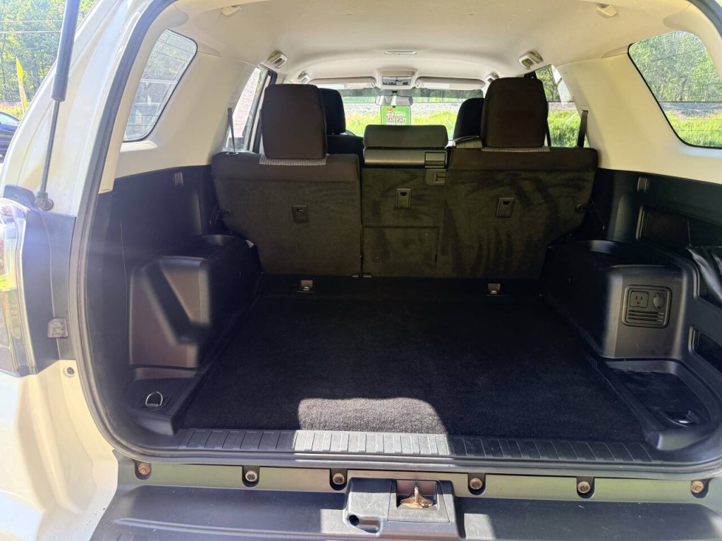 2019 Toyota 4Runner Image 14