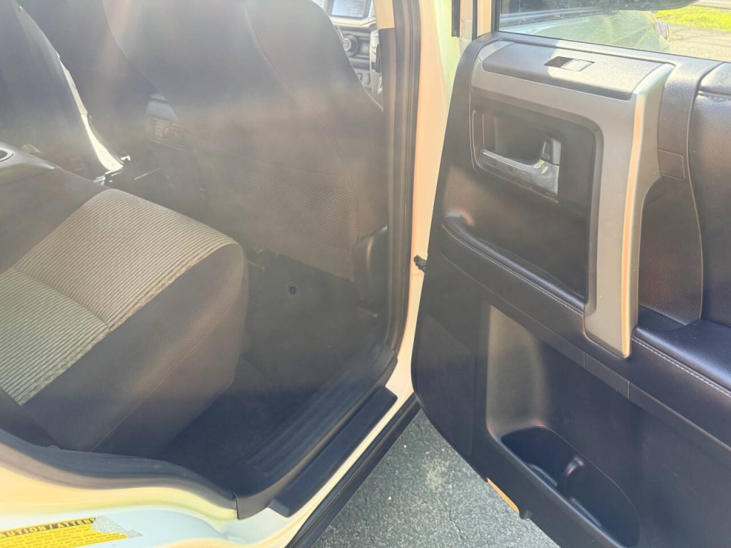2019 Toyota 4Runner Image 16