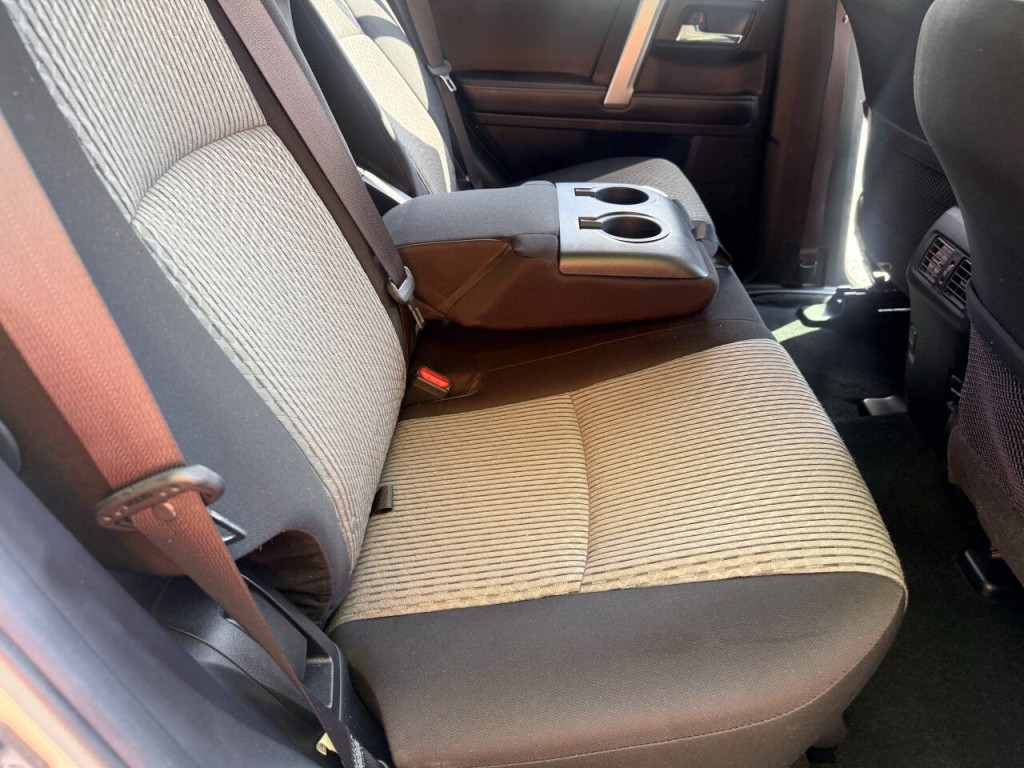 2019 Toyota 4Runner Image 17