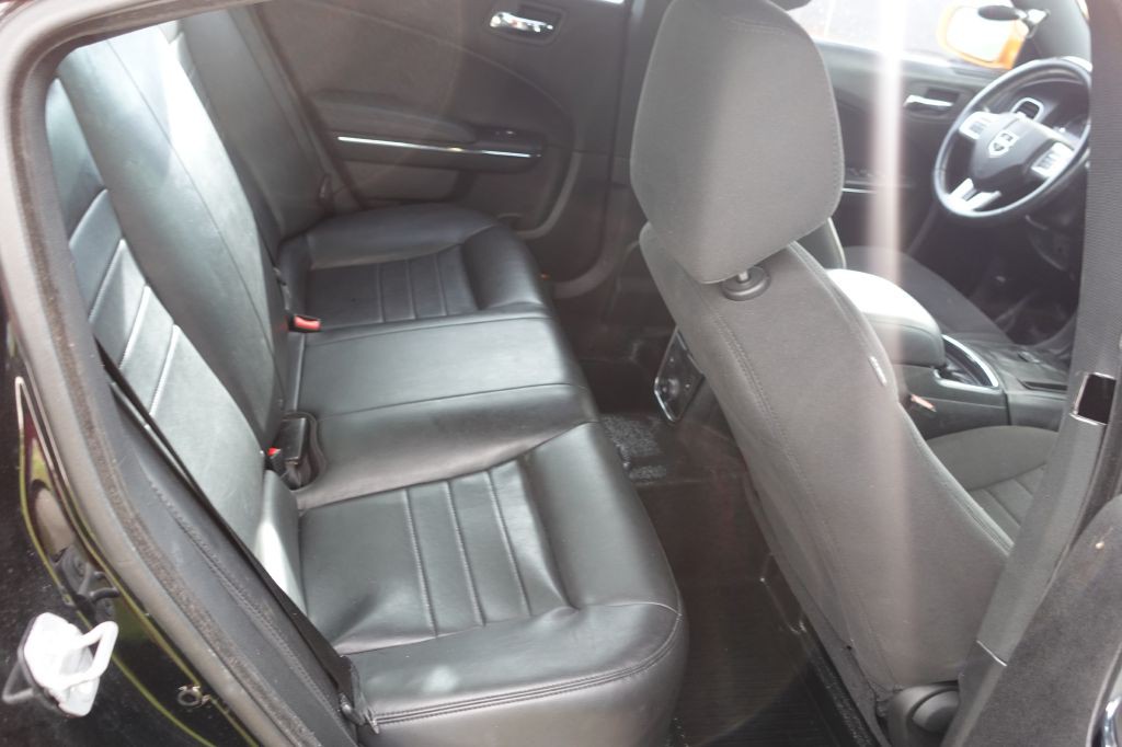 2014 Dodge Charger Image 11