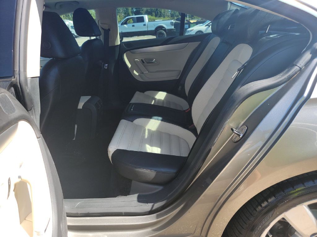 2012 Volkswagen CC Image 8