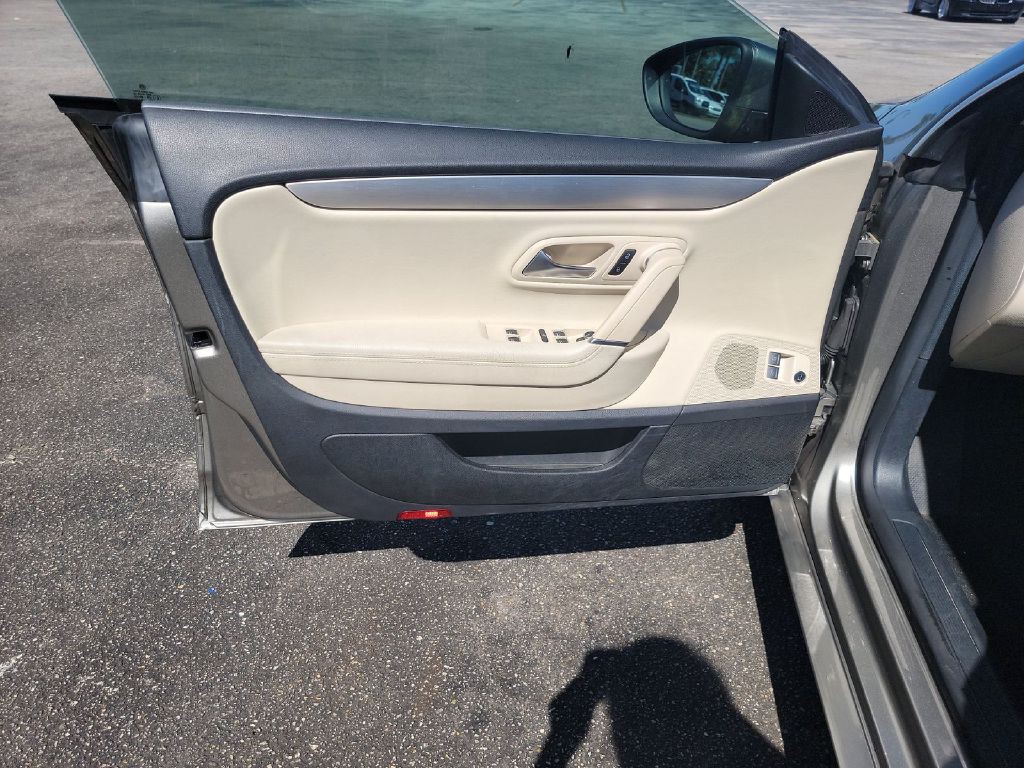 2012 Volkswagen CC Image 6