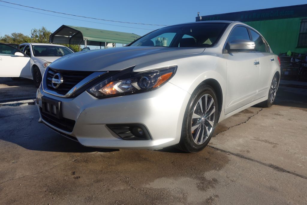 2016 Nissan Altima Image 1