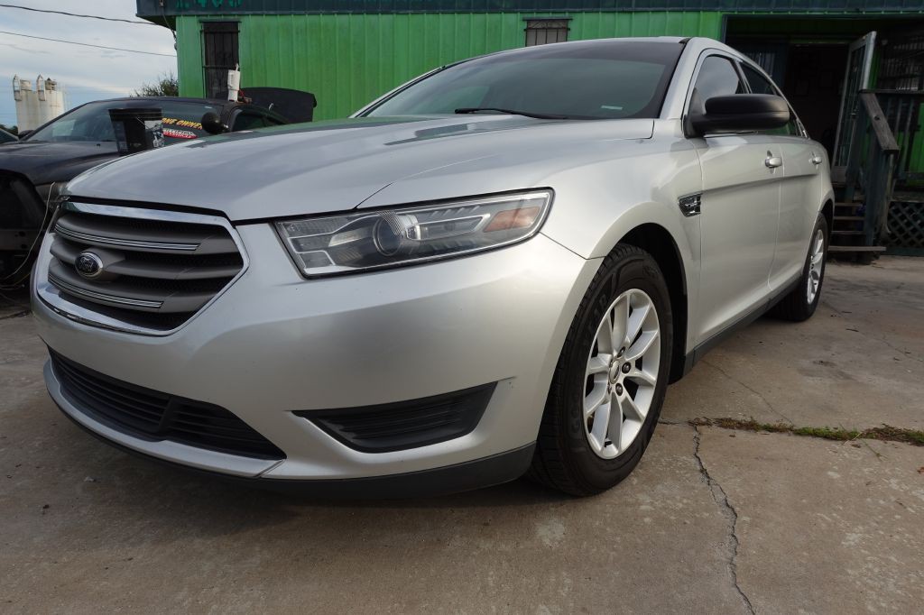 2013 Ford Taurus Image 3