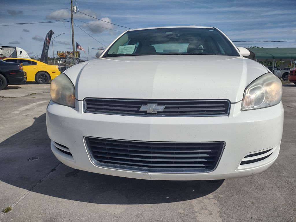 2011 Chevrolet Impala Image 3