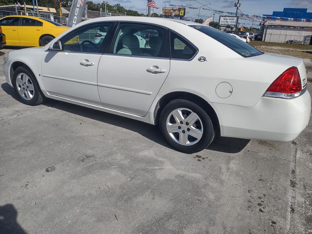 2011 Chevrolet Impala Image 12