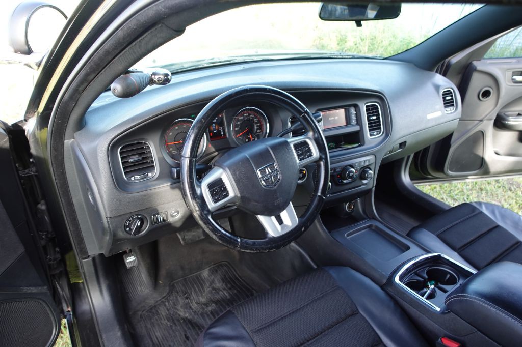2014 Dodge Charger Image 12