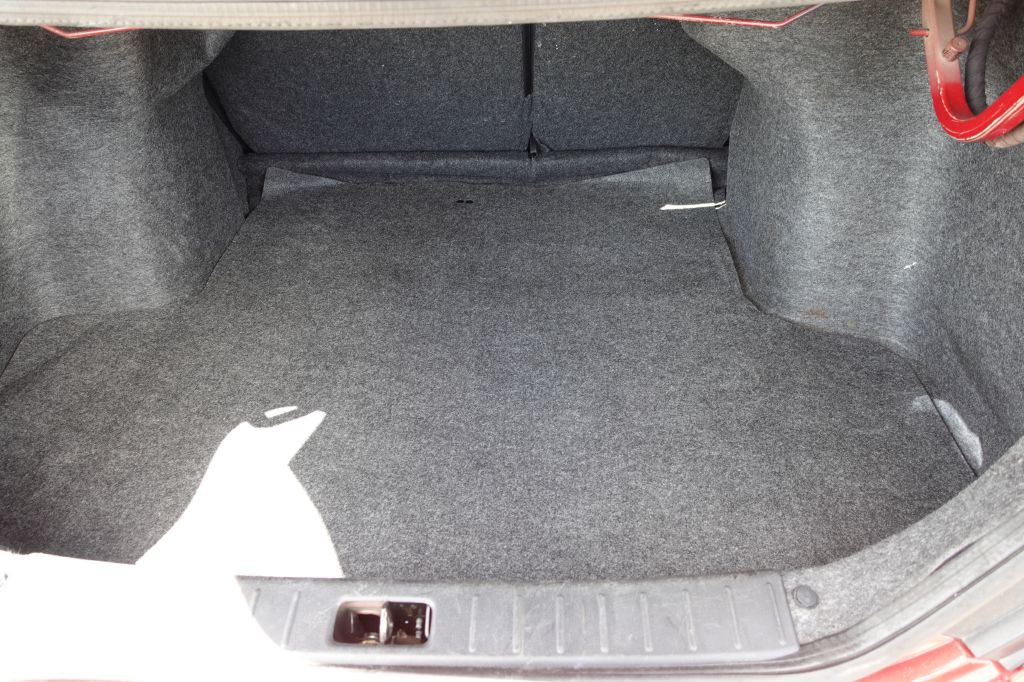2019 Nissan Versa Image 10