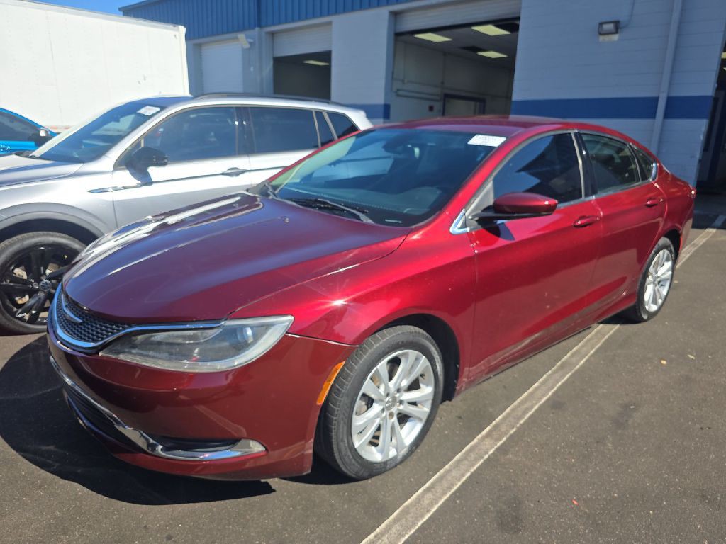 2015 Chrysler 200 Image 4