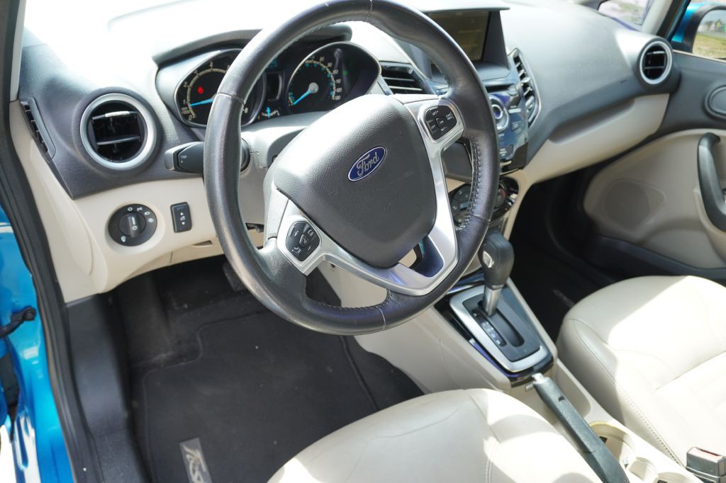 2014 Ford Fiesta Image 5