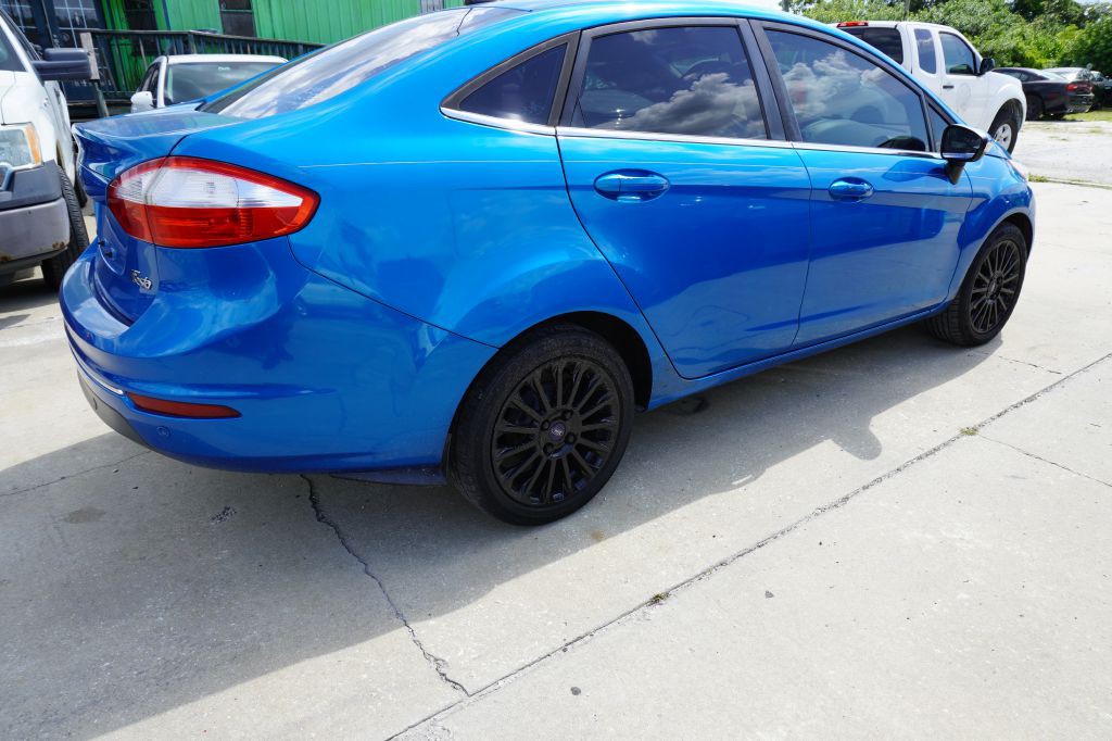 2014 Ford Fiesta Image 18