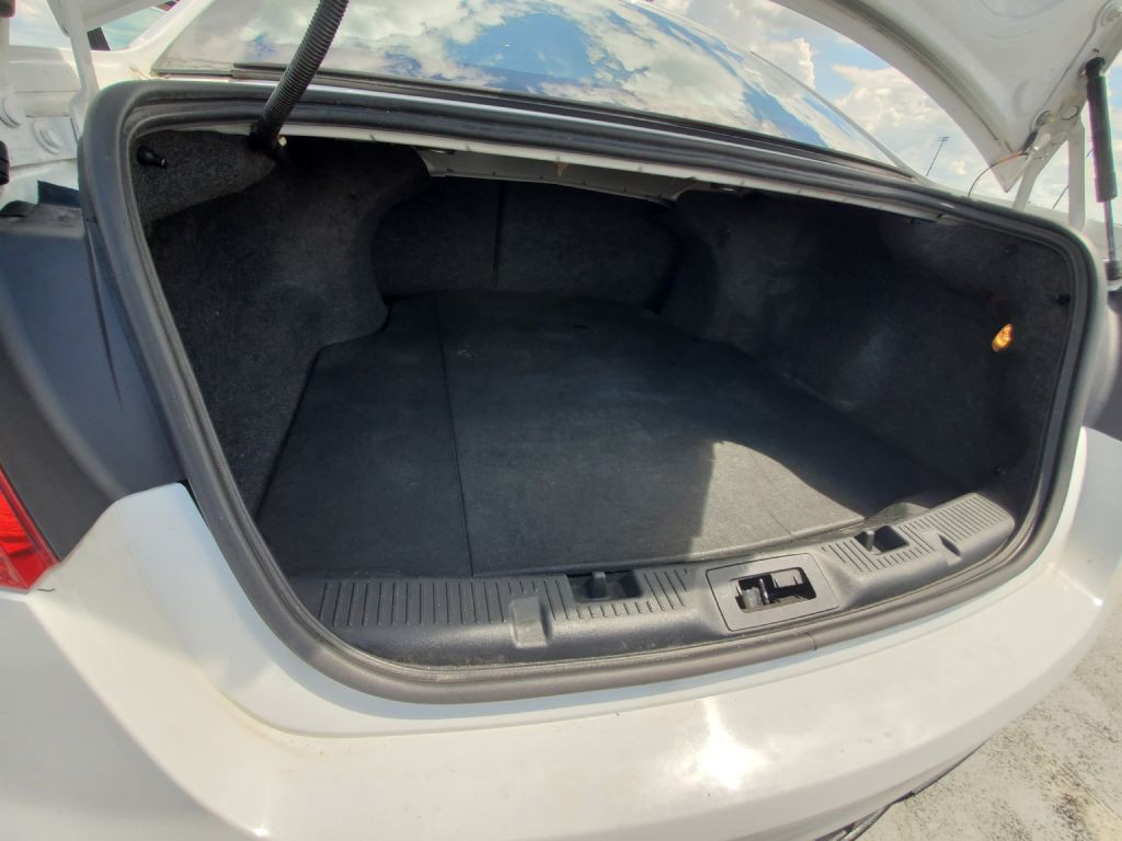 2015 Ford Taurus Image 10